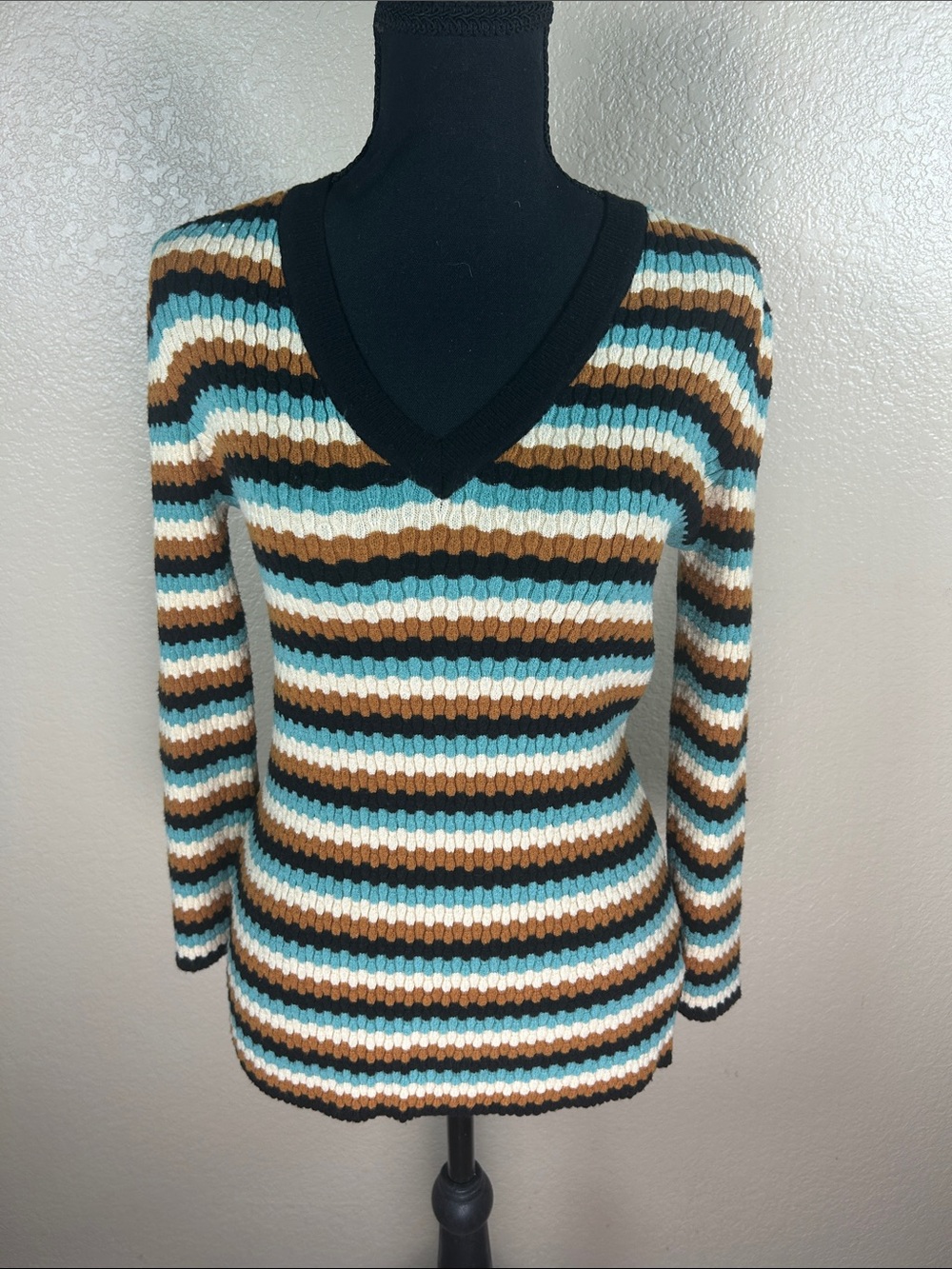 Liverpool Los Angeles Phoenix Textured Striped V-Neck Sweater Medium